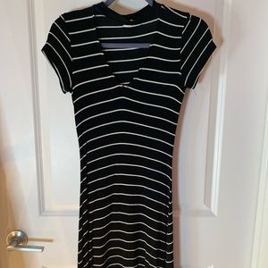 Size S stretchy black/white striped dress with v neck cut and collar/faux choker